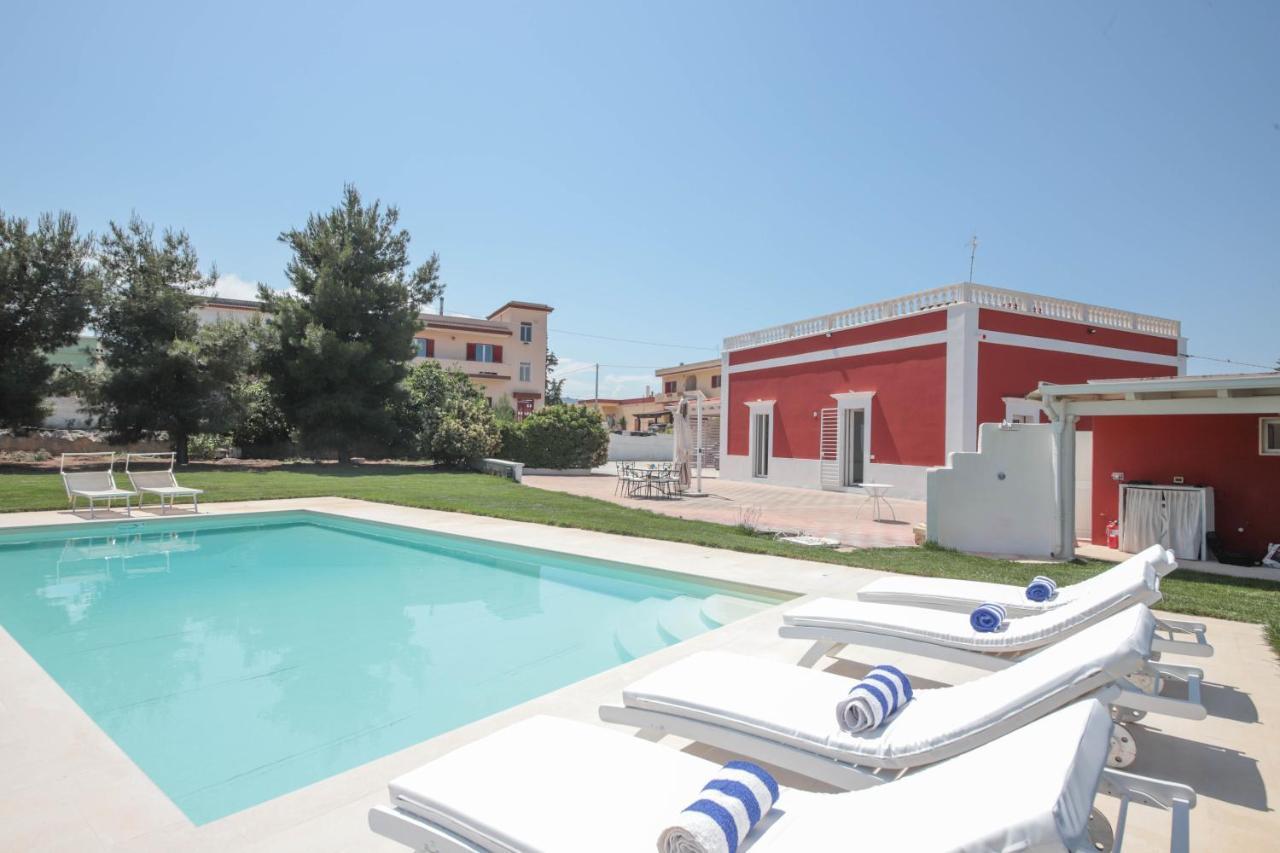 Villa Dyria Exclusive Swimming Pool Monopoli Bagian luar foto