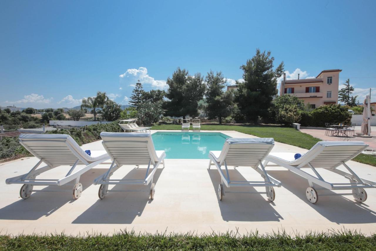 Villa Dyria Exclusive Swimming Pool Monopoli Bagian luar foto